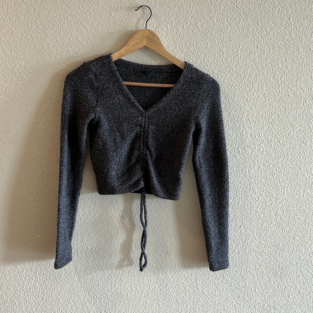 Long sleeve crop top